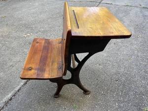 lot 346 image: Vintage School Room Desk