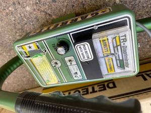 lot 352 image: Garrett Metal Detector
