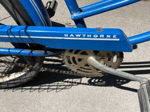 lot 376 image: Hawthorne Girls Bike