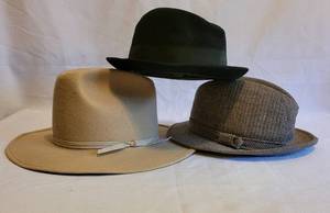 lot 311 image: Mens Vintage Hat Collection