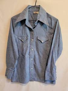lot 339 image: Pair of Cute Vintage Youth Shirts