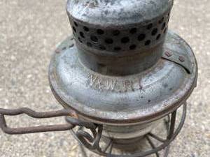 lot 388 image: Vintage N&W Railway Lantern