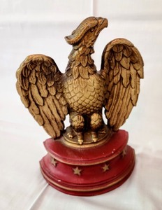 lot 78 image: Sexton USA Eagle and Stars Bookends
