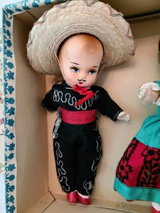 lot 104 image: Two Adorable Dolls from Mexico