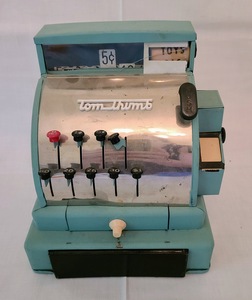 lot 110 image: Vintage Toy Cash Tom Thumb Register