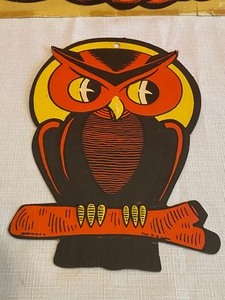lot 421 image: Vintage Classroom Large Halloween Paper Pumpkin and an Owl