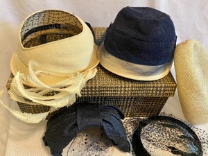 lot 413 image: Vintage Ladies Hats