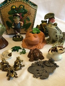 lot 176 image: Frog Menagerie