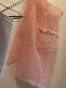 lot 184 image: Large Variety of Vintage Aprons