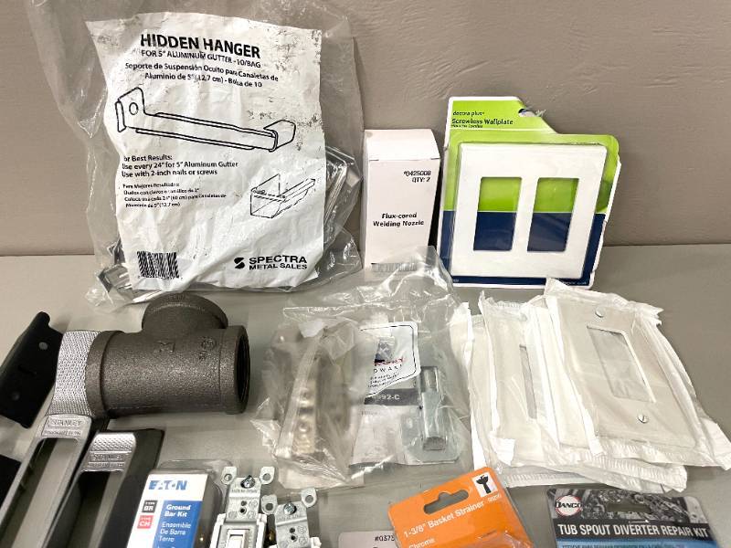 Lot of Various NEW Hard Ware Items