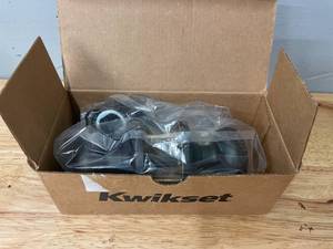 Kwikset Venetian Bronze Passage Hall Closet Door Knob