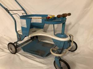 lot 21 image: Taylor Tot Metal Stroller