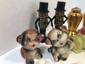lot 25 image: Lot of Salt & Pepper Shakers