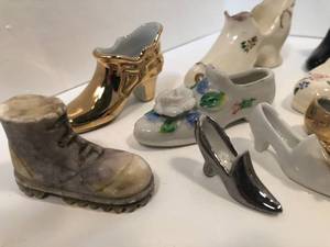 lot 26 image: Lot of Ceramic Shoes