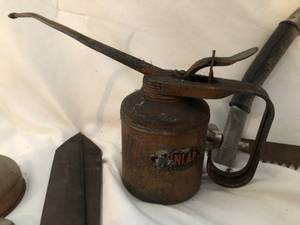 lot 54 image: Lot of Vintage Tools