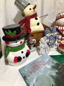lot 80 image: Christmas Decorations & 3 Cookie Jars