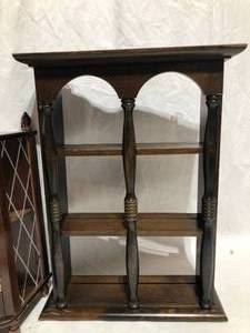 lot 71 image: Lot of Display Shelves