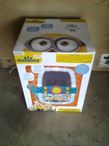 Illumination Minions Karaoke Machin...