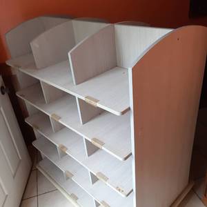 Sturdy Double Sided Storage or Disp...