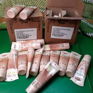 Hawaiian Tropic Forever Glow Lotion...