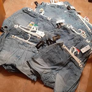 Xhilaration Ladies Jean Shorts Siz...