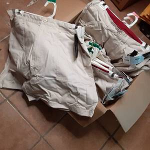 Xhilaration Ladies Khaki Shorts Si...