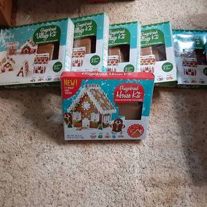 (6) Gingerbread House Craft Kits P...