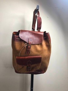 lot 17 image: Vintage Leather Unisex Timberland Backpack (VALUED $125)