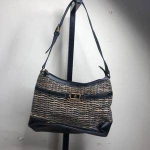 lot 91 image: Etienne Aigner Handbag