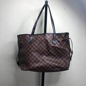 lot 38 image: Louis Vuitton Style Handbag