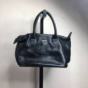 lot 49 image: Vintage Black Albert Nipon Purse