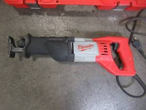 Milwaukee 12 Amp SAWZALL Reciprocating Saw with Case 6519-31