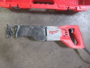 Milwaukee 12 Amp SAWZALL Reciprocating Saw with Case 6519-31