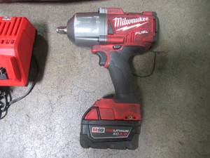Milwaukee M18 FUEL 18-Volt Lithium-Ion Brushless Cordless 12 in. Impact Wrench wOne 5.0 Ah Battery and Bag 2767-21B
