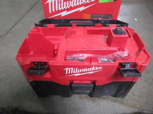 Milwaukee M18 18-Volt Lithium-Ion Cordless WetDry Vacuum (Tool-Only) 0880-20