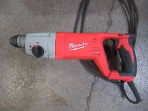 Milwaukee 1 12 in. SDS D-Handle Rotary Hammer 5262-21