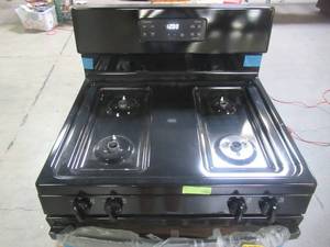 GE 30 in. 4.8 cu. ft. Gas Range in Black JGBS60DEKBB