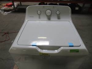 Hotpoint 3.8-cu ft Top-Load Washer with Agitator (White) HTW240ASKWS