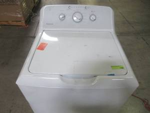 Hotpoint 3.8-cu ft Top-Load Washer with Agitator (White) HTW240ASKWS
