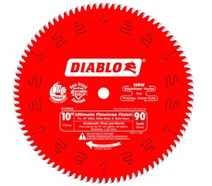 lot 828 image: Diablo 10 in. x 90-Teeth Ultimate Polished Finish Saw Blade