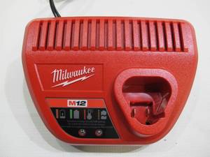 lot 814 image: Milwaukee 48-59-2401 M12 12-Volt Lithium-Ion Battery Charger