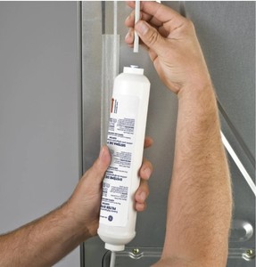 lot 870 image: 2-Pack GE Universal In-line Water Filtration System for Refrigerators or Icemakers