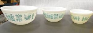 lot 35 image: 3 vintage Pyrex bowls, ovenware, white and green, no chips or breaks