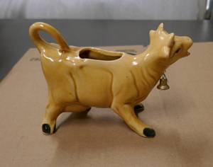 lot 53 image: Vintage cow creamer with bell