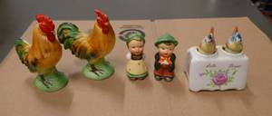 lot 58 image: 3 sets of vintage Salt and Pepper shakers - no chips or cracks
