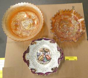 lot 97 image: Gold iridescent Dutch windmill dishes, no chips or breaks