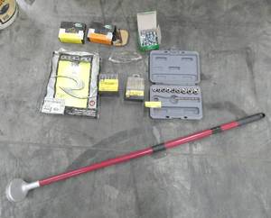 lot 168 image: Safety vest, magnet, drill bit set and nut driver set, sockets, 1-58 and 3 screws