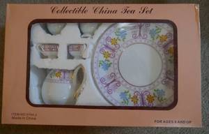 lot 191 image: 2 New Playminiature chinatea sets