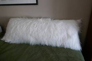 lot 201 image: Large 20x50 pillow with faux fur look New