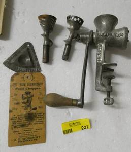 lot 227 image: Vintage food chopper